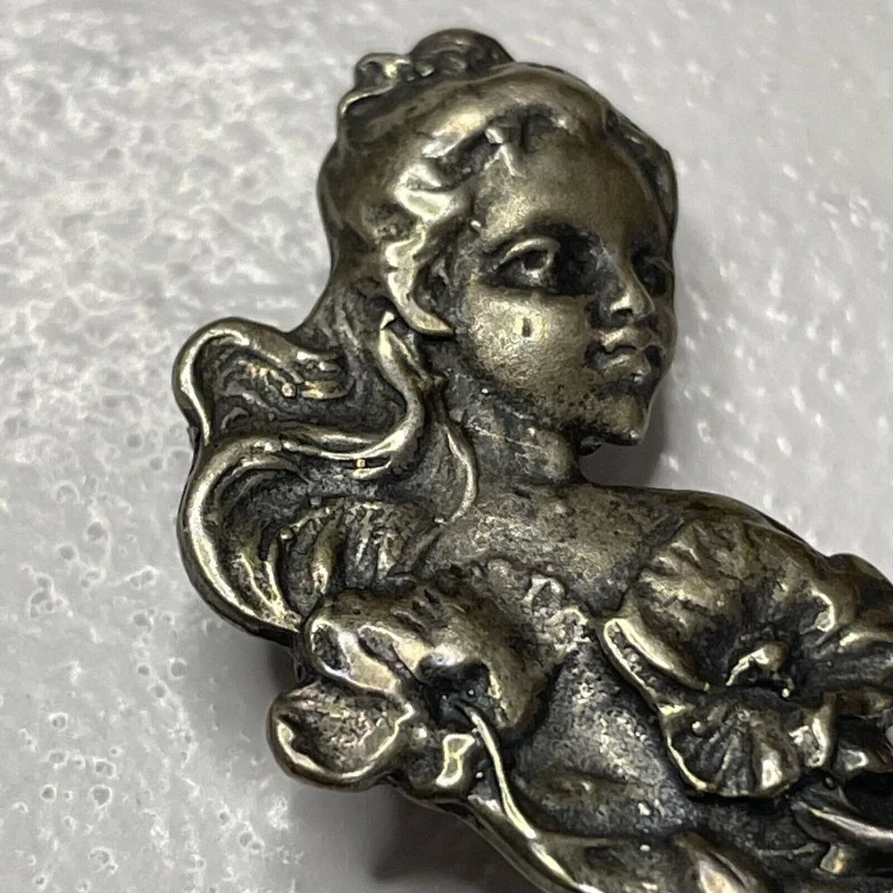 Vintage Art Nouveau Sterling Silver 925 Brooch Charm Pendant Girl Flowers Pretty
